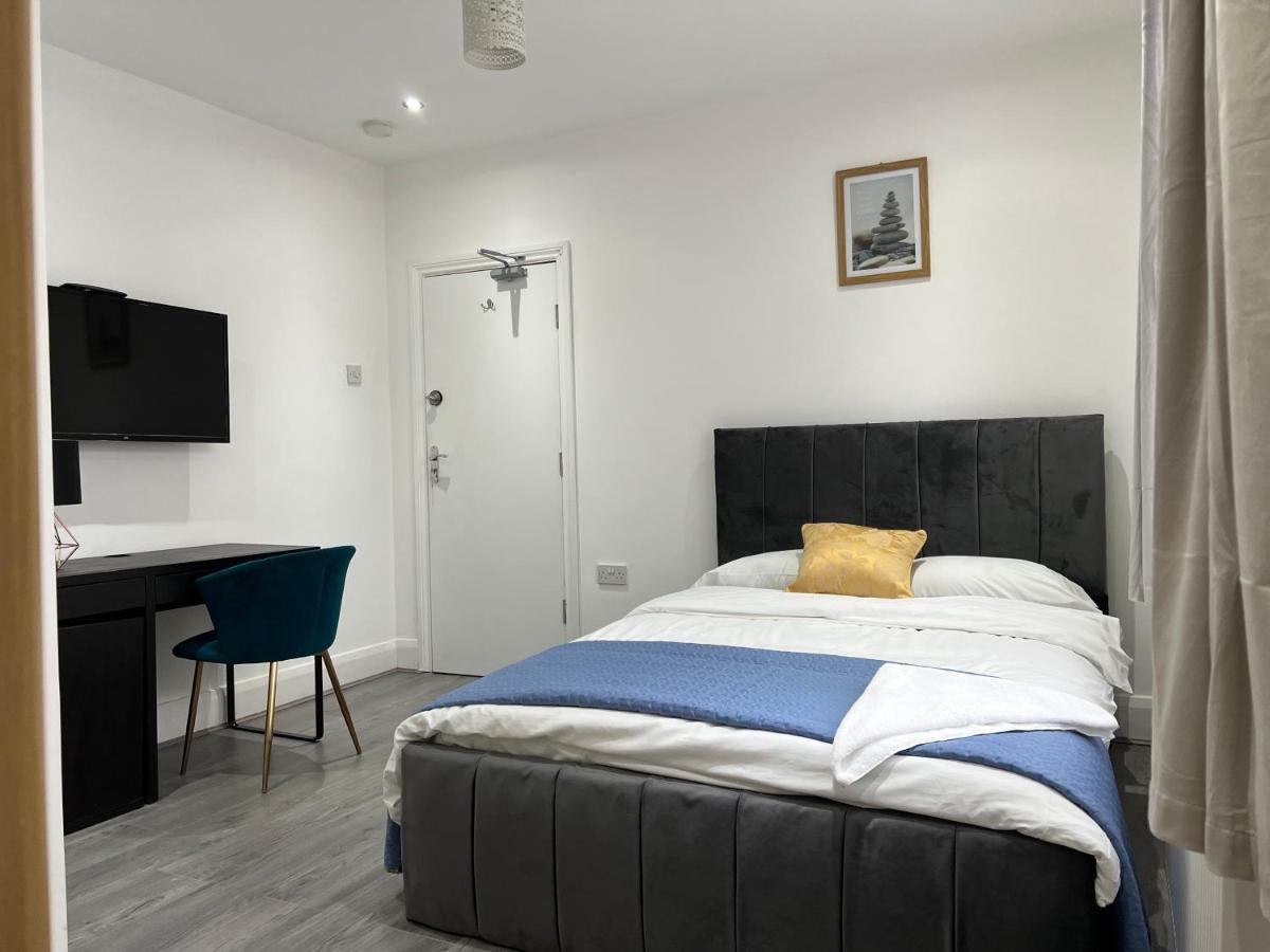 Starlet Apartment