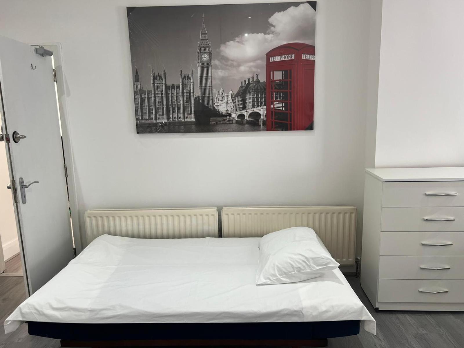 Starlet Apartment